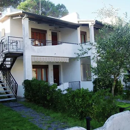 Belvilla By Oyo Casa Fiordaliso Due *